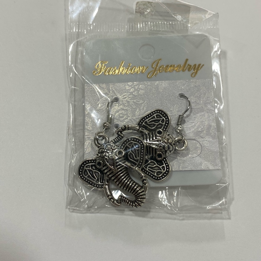 Silver Elephant Dangle Earrings